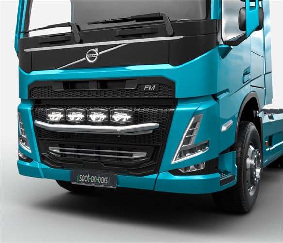 Volvo FMX 2020 on Globetrotter MAX roof bar - Spot On Truck Bars